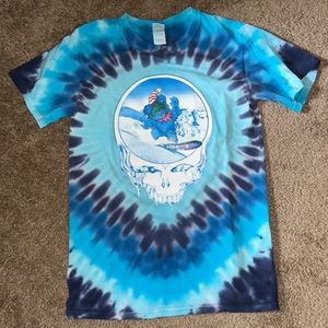 Blue tie dye Grateful Dead Grateful Shred bears snowboarding tshirt, small